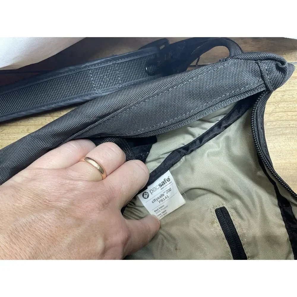 Pacsafe citysafe 200